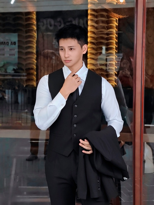 Zile đen ,1 hàng khuy #554