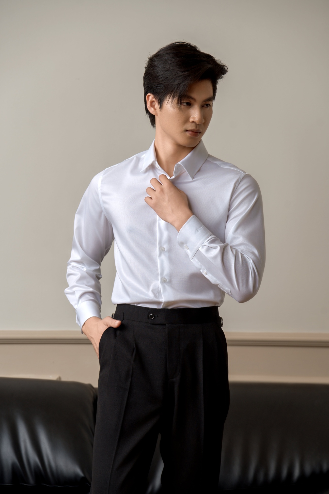 SM regular fit dài tay , màu trắng trơn , cổ basic #1145