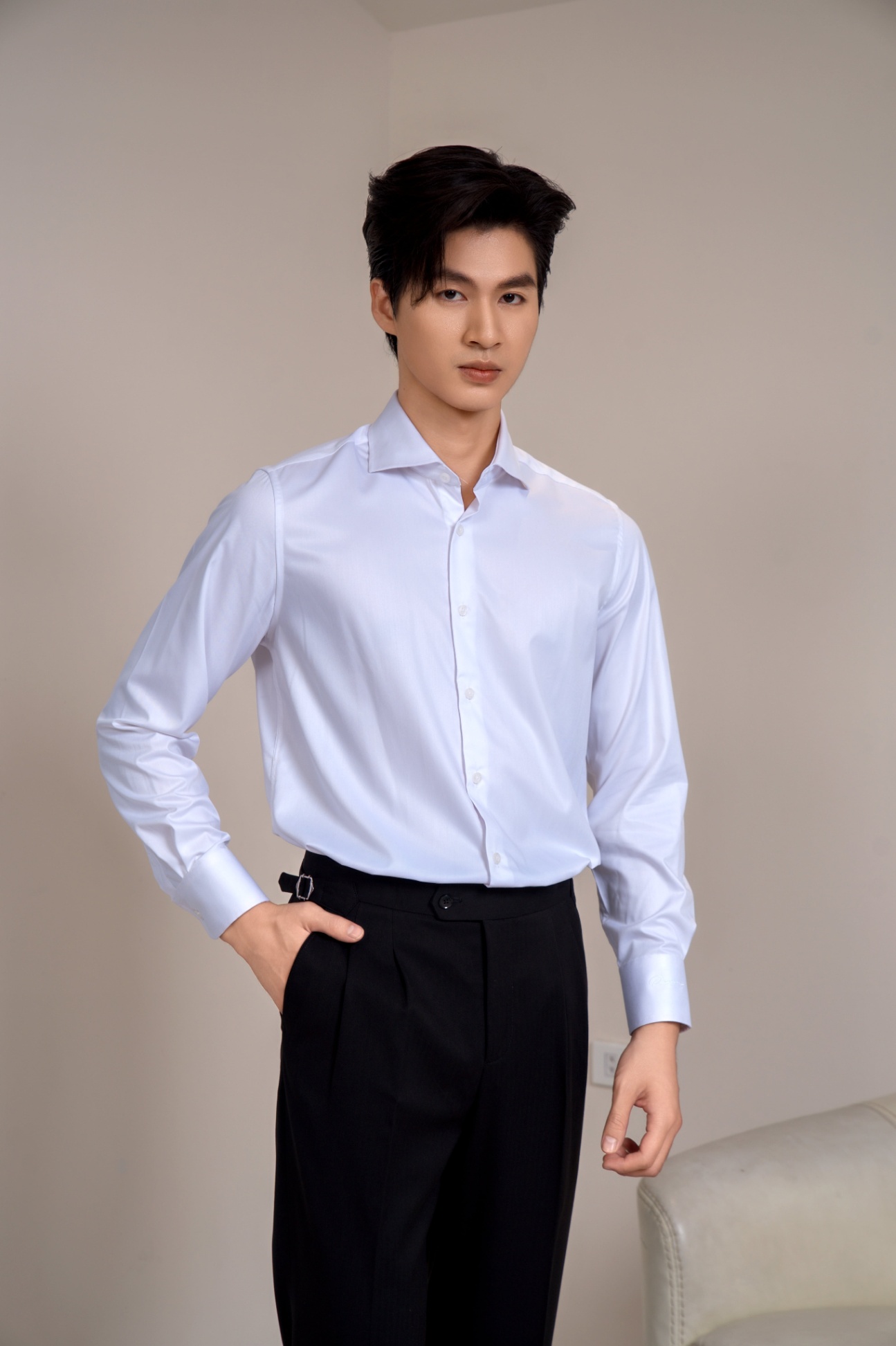 SM regular fit dài tay , màu trắng tinh , cổ cutaway #1150
