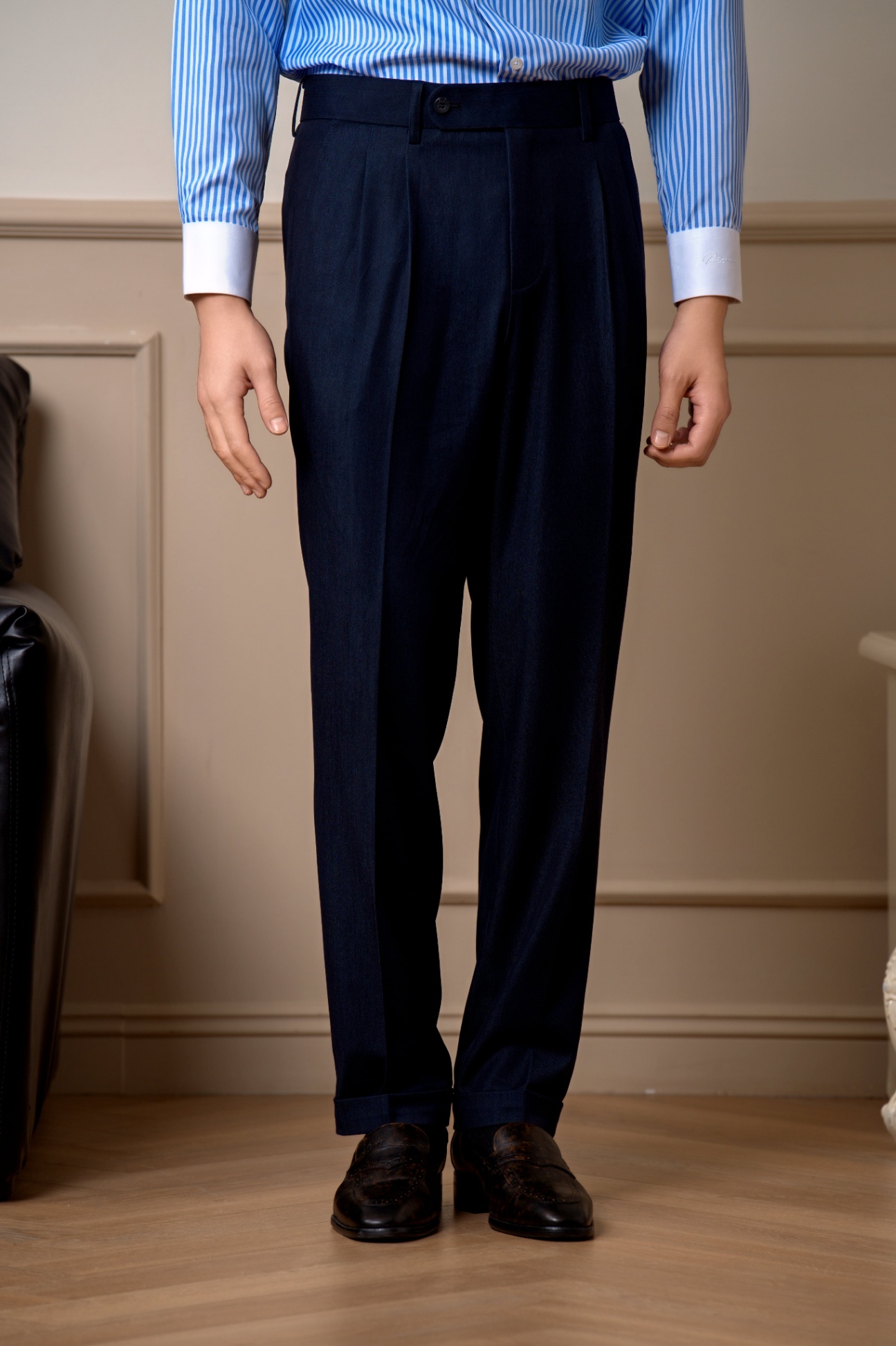 Quần cạp cao, vải denim xanh đen , gấu lơ vê #577