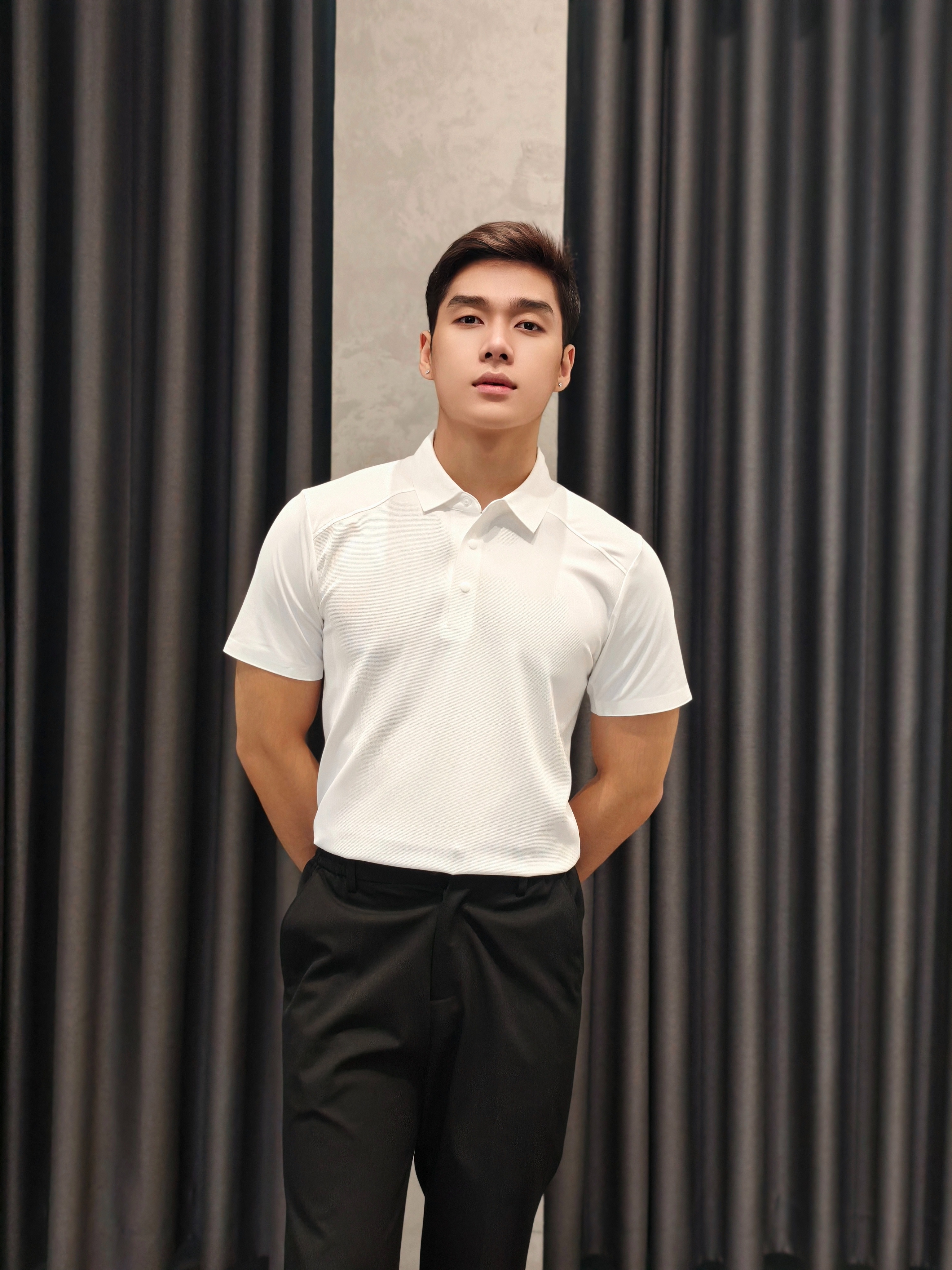 AF cổ bẻ , màu trắng trơn 3 khuy bấm J401 #388