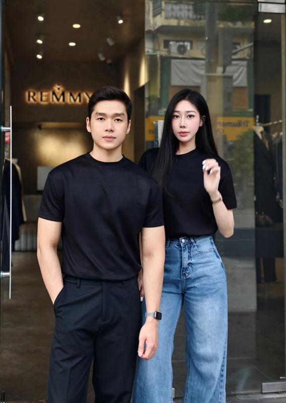 AF cổ tròn , màu đen trơn #395