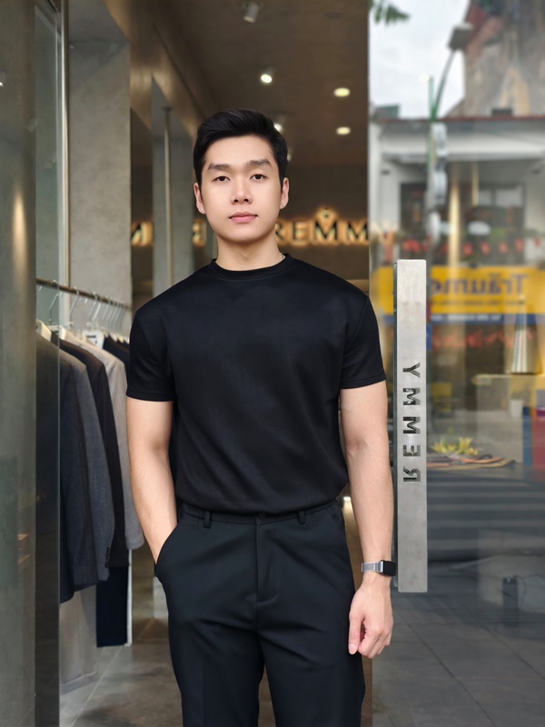 AF cổ tròn , màu đen trơn #395