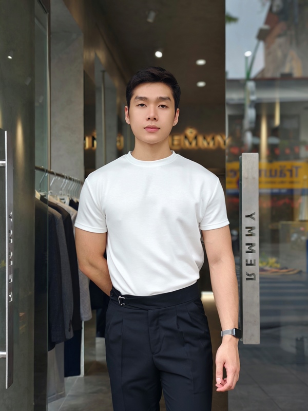 AF cổ tròn , màu trắng trơn #396