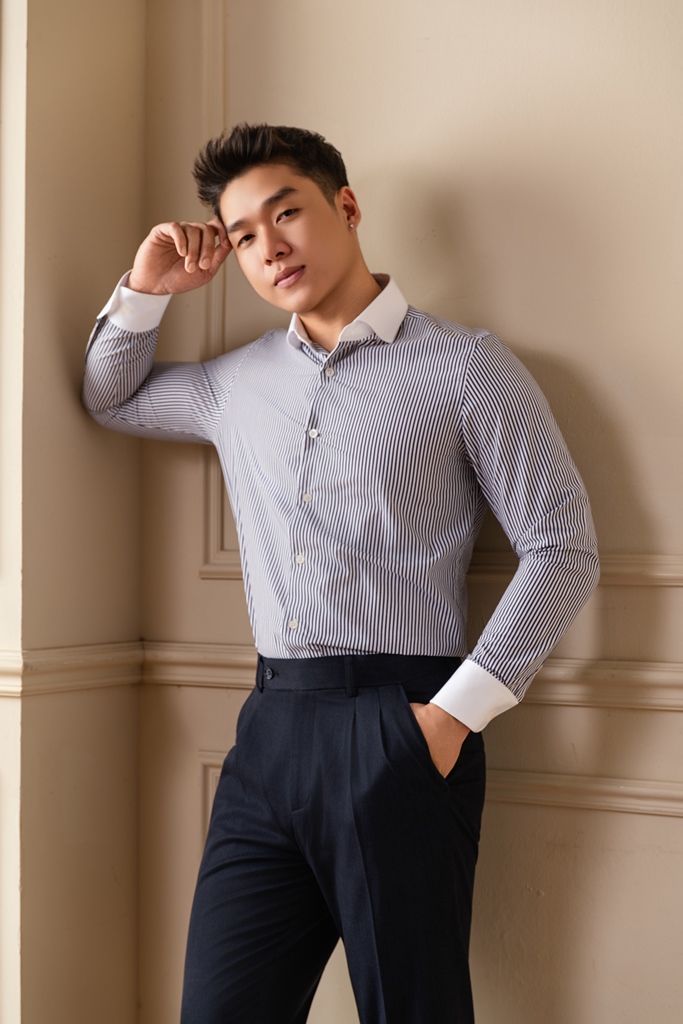 SM Winchester regular fit dài tay , cổ Spread , màu trắng sọc navy #1172