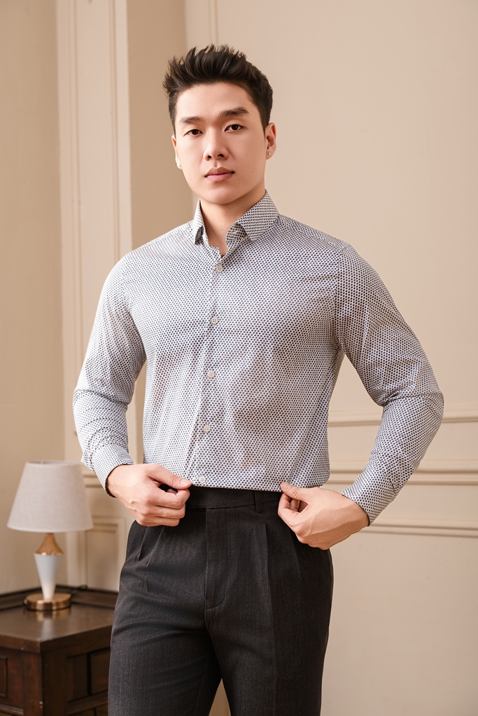 SM regular fit dài tay , cổ Spread , màu trắng chấm đen #1174