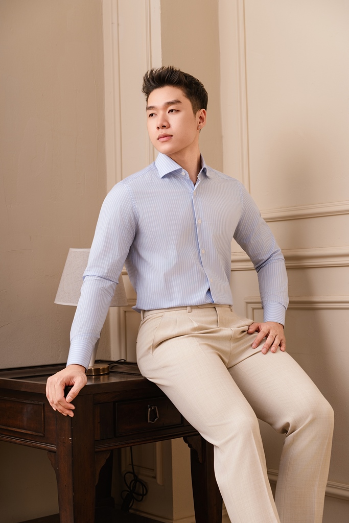SM regular fit dài tay , cổ cutaway , màu xanh nhạt kẻ trắng #1176