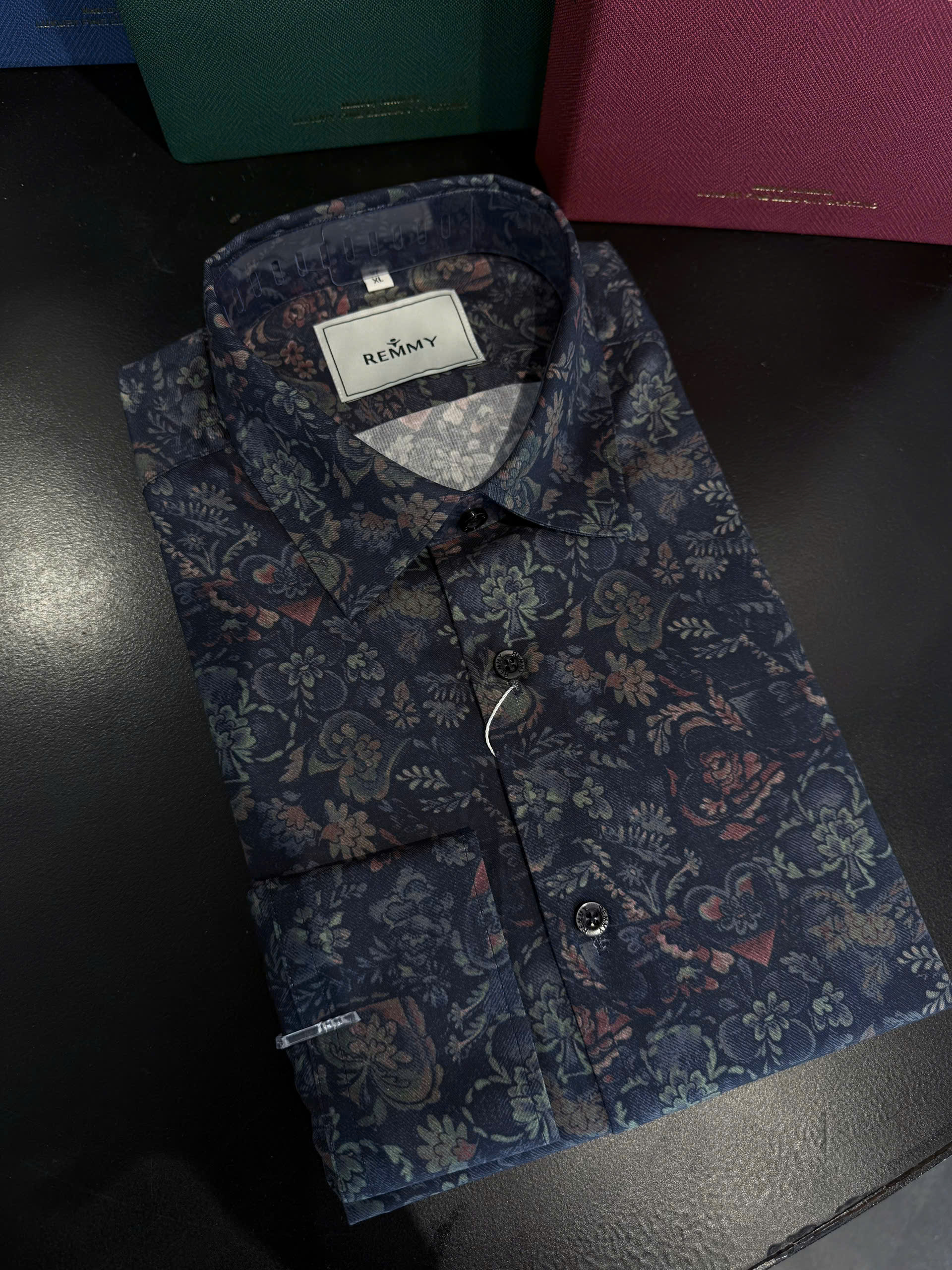 SM regular fit dài tay , cổ đức , màu tím than họa tiết hoa botanical #1173