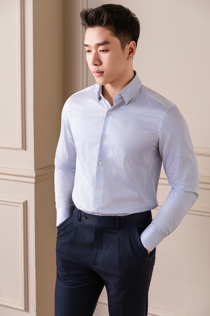 SM regular fit dài tay , cổ đức , màu trắng họa tiết elip xanh chấm đen #1175