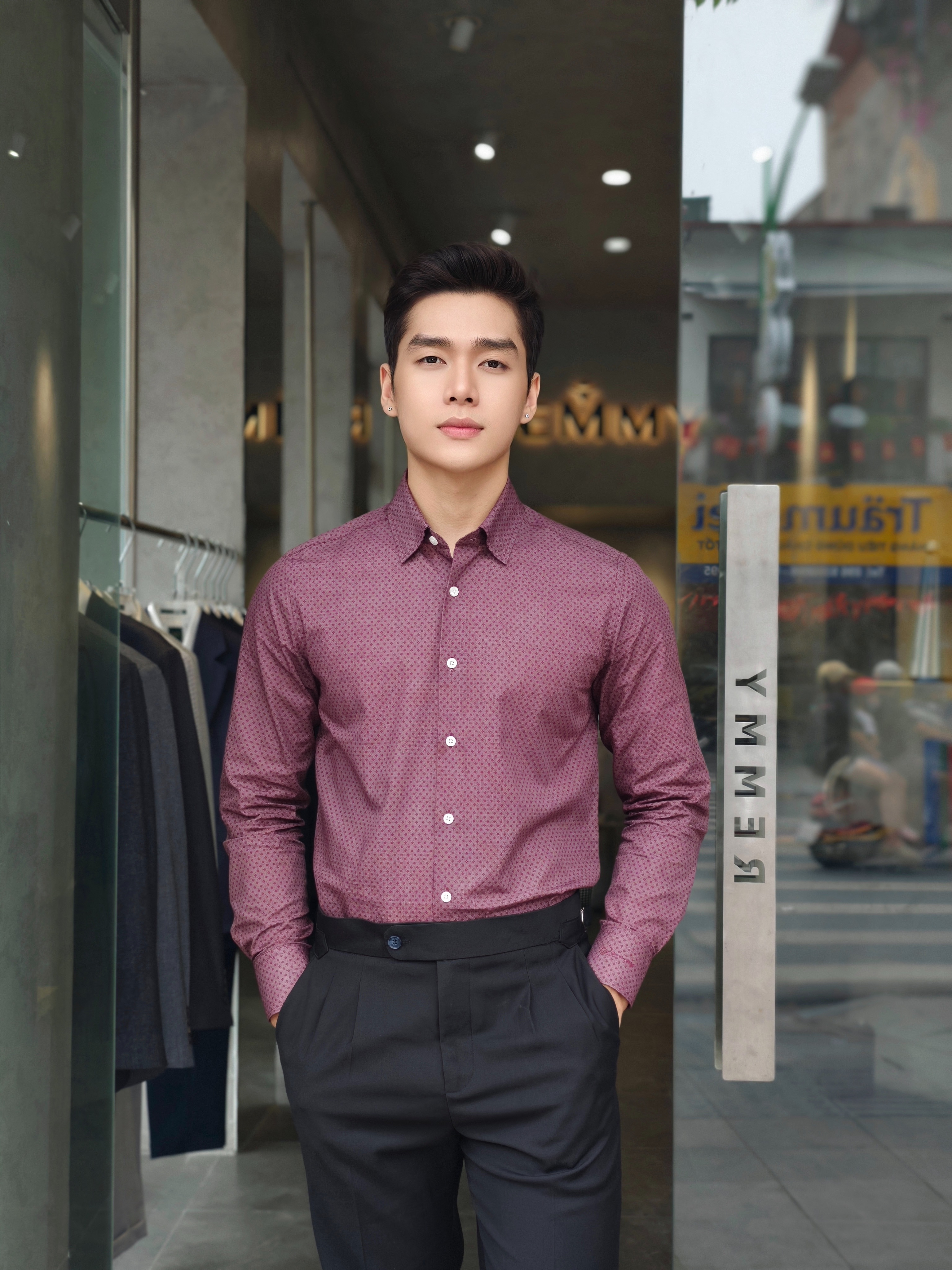 SM regular fit dài tay ,màu mận chấm ô vuông ,cổ basic #1164