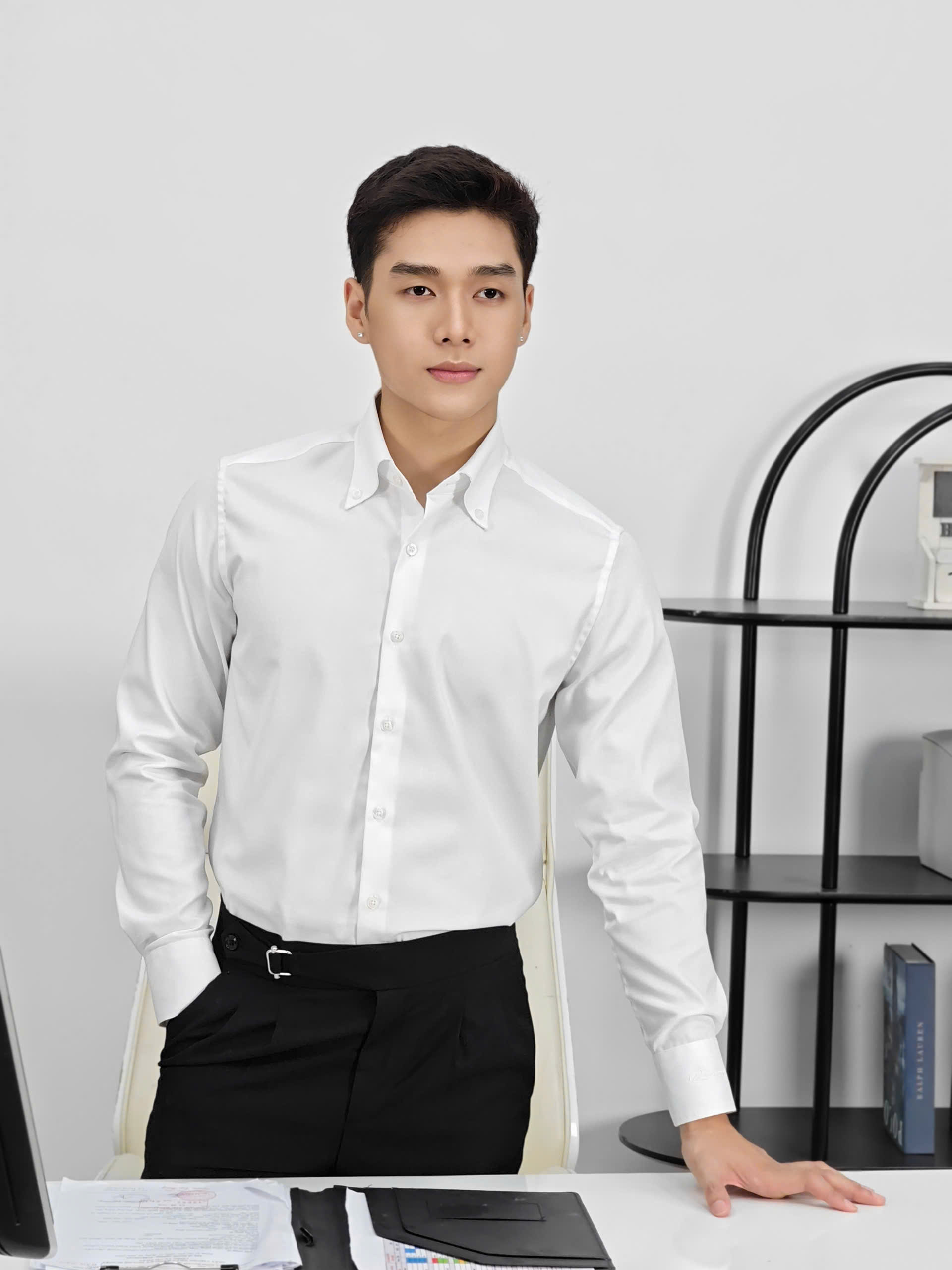 SM regular fit dài tay ,màu trắng ,cổ buttondown #1166