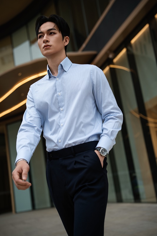 SM regular fit dài tay ,màu xanh kẻ tăm trắng, cổ basic #1160