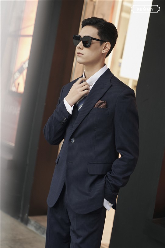 Vest xanh tt đậm- vải dệt chỉ chéo sole, kẻ trắng sọc nhỏ- 2 khuy