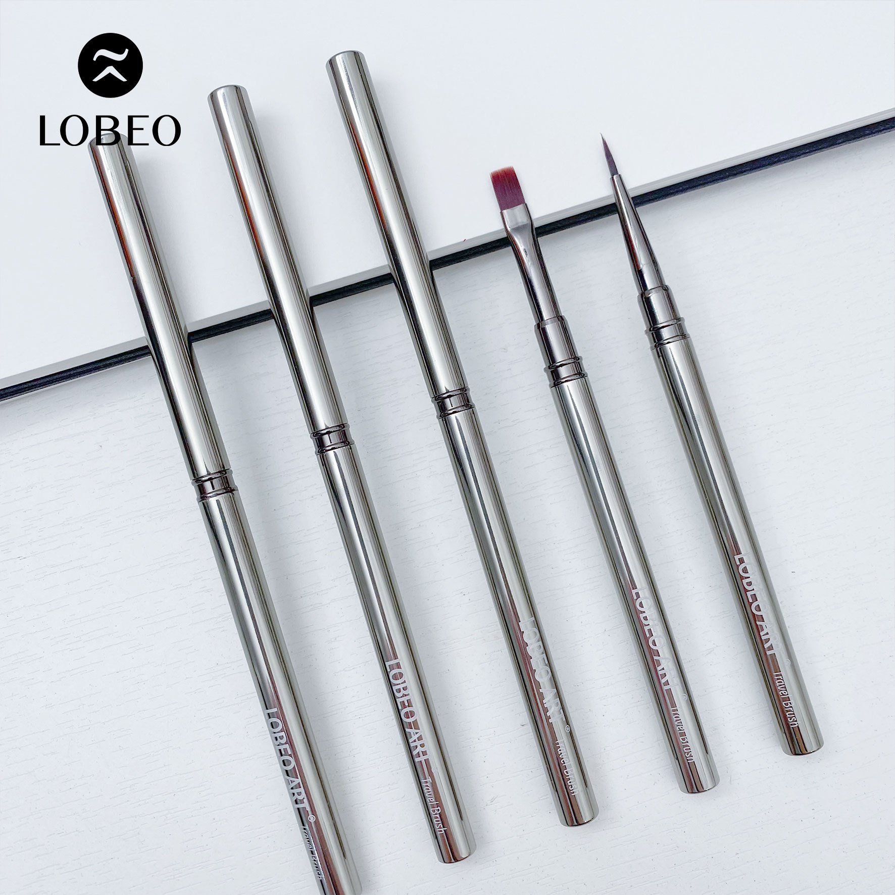 Cọ bản vuông Lobeo Art Travel Brush thân nhôm