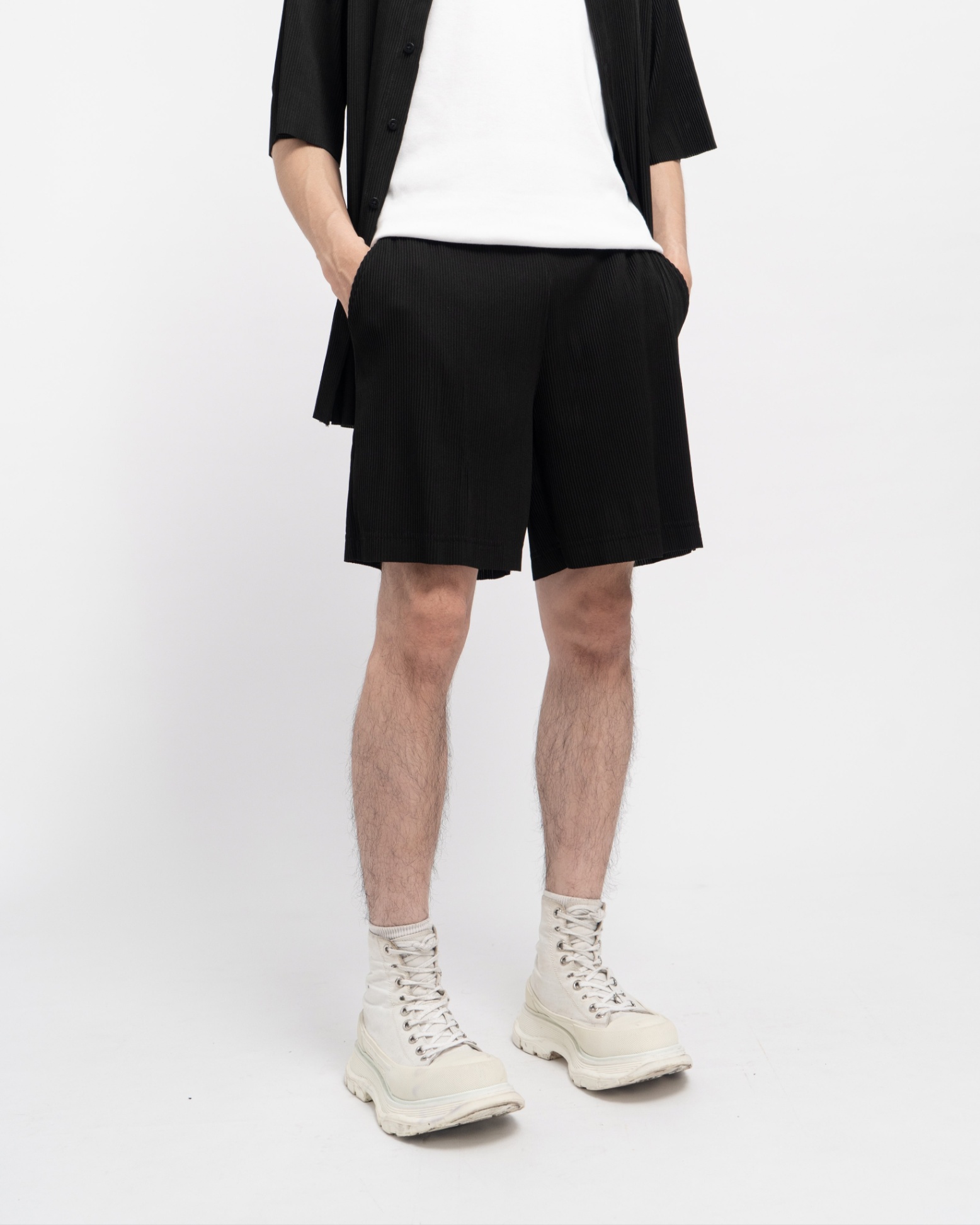 21ST URBAN Black Comfy Pleated Shorts