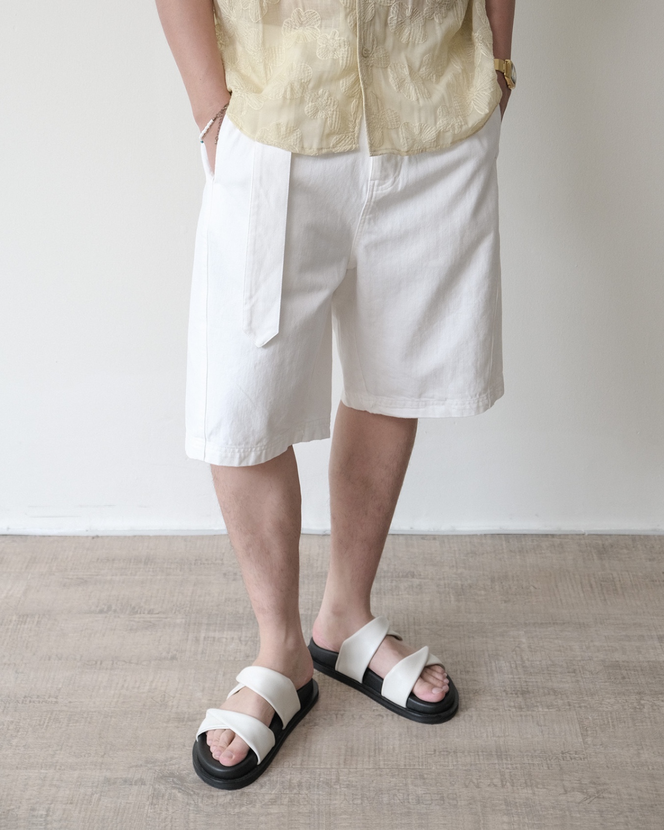 UNCLÉ White Lemai Shorts