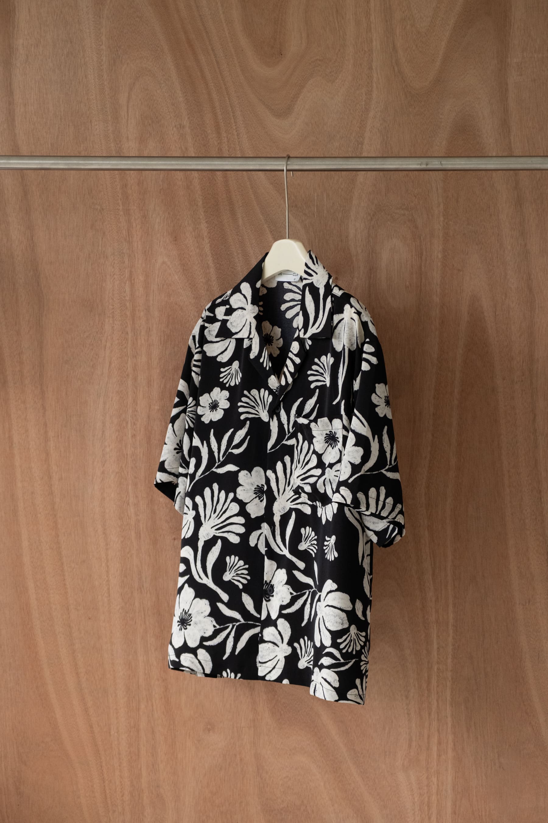 UNCLÉ Black Fola Shirt