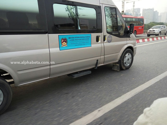 Dán decal xe bus, dán quảng cáo xe ô tô, dán đề can xe ô tô, dán decal xe tải, decal nam châm, đề can nam châm, decal nam châm hà nội, miếng dán nam châm quảng cáo, logo quảng cáo xe ô tô, decal dán kính, dán decal lưới, dán kính quảng cáo