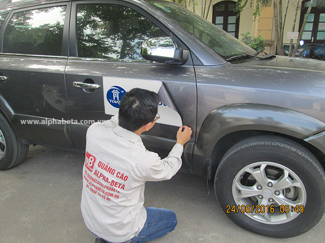 Decal nam châm, đề can nam châm, decal nam châm dẻo, nam châm dẻo, decal nam châm hà nội, decan nam châm, dán quảng cáo xe, dán decal xe bus