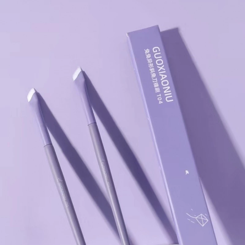 Cọ kẻ lông mày đa năng GOUXIAONIU T04 BUNNY SERIES ANGLED BLADE CONCEALER BRUSH