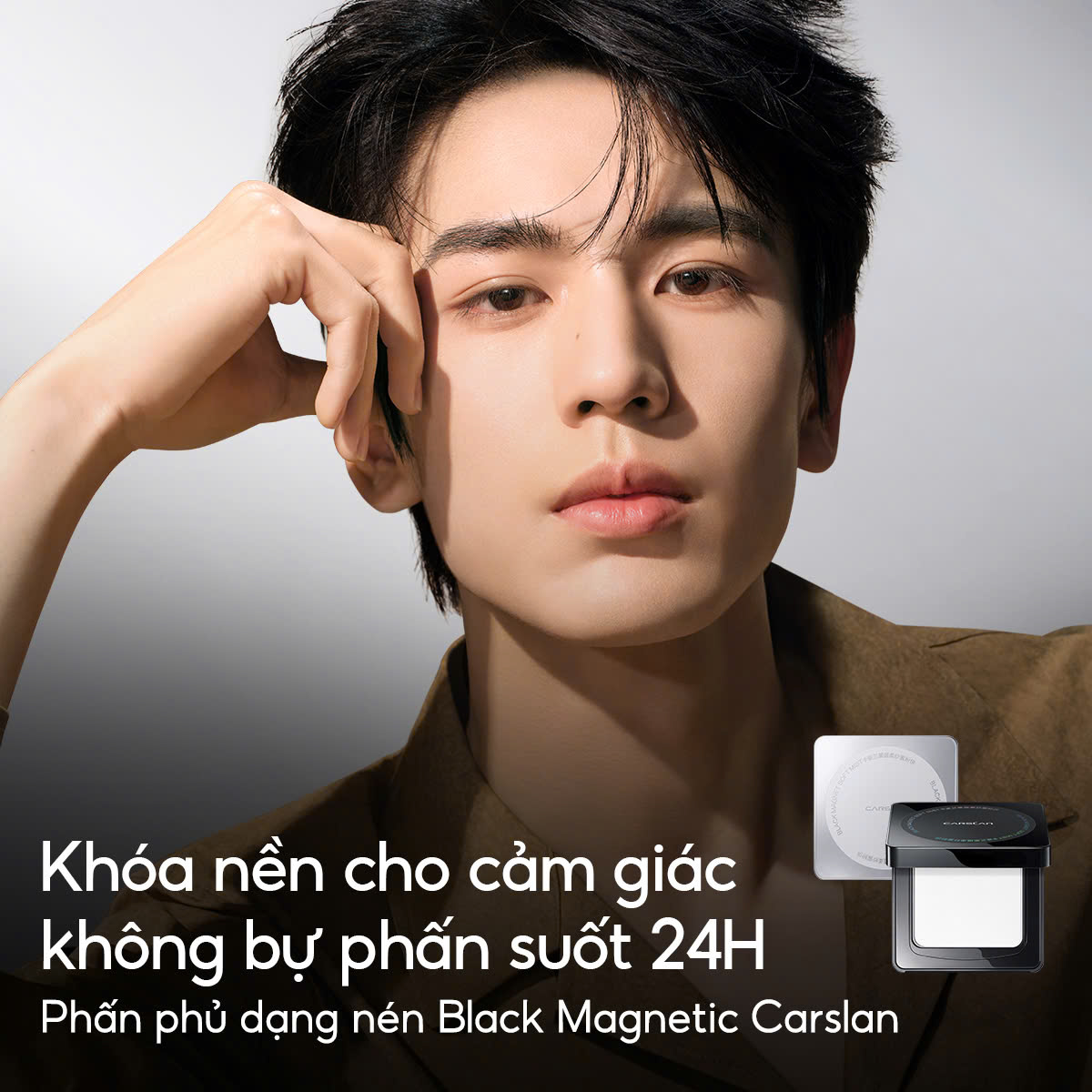 Phan-Phu-Dang-Nen-Lau-Troi-Carslan-Black-Magnet-Soft-Mist-Powder-8g_z6653731906691_a26e687df219cb6a657d790e6769272e.jpg