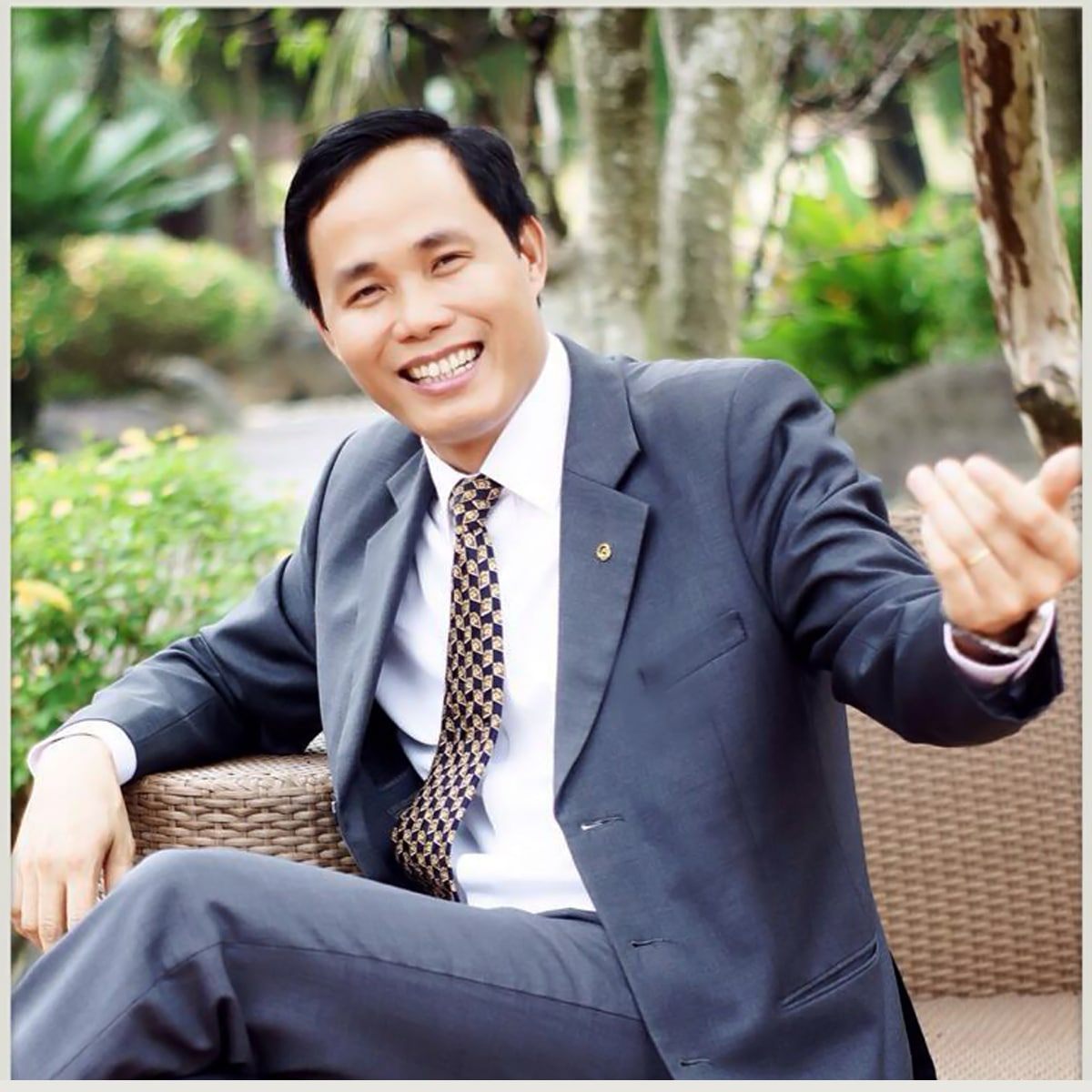 Tổng Giám Đốc - Vũ Bá Tuyên