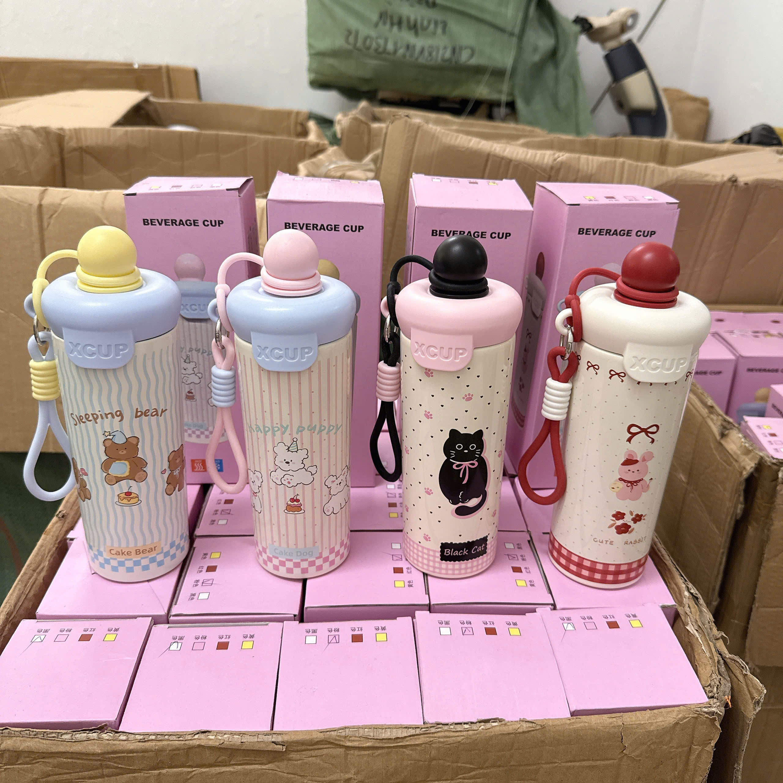 2907# Cốc XCUP 500ml 4 màu