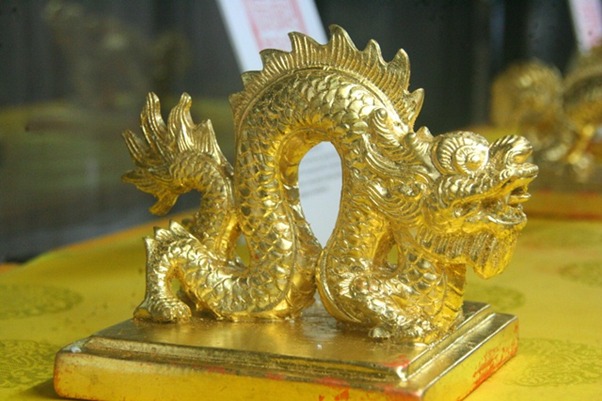 Tượng linh vật