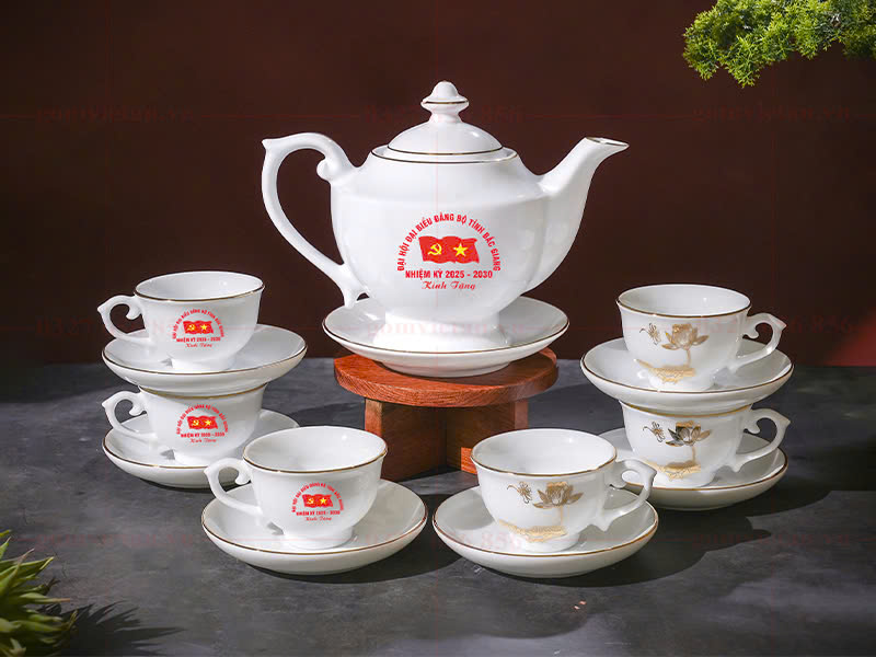 Bộ ấm chén sứ cao cấp – Trang nhã, đậm bản sắc truyền thống