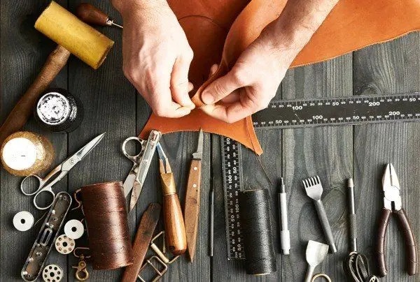 Các dụng cụ cơ bản để làm ra 1 chiếc túi xách