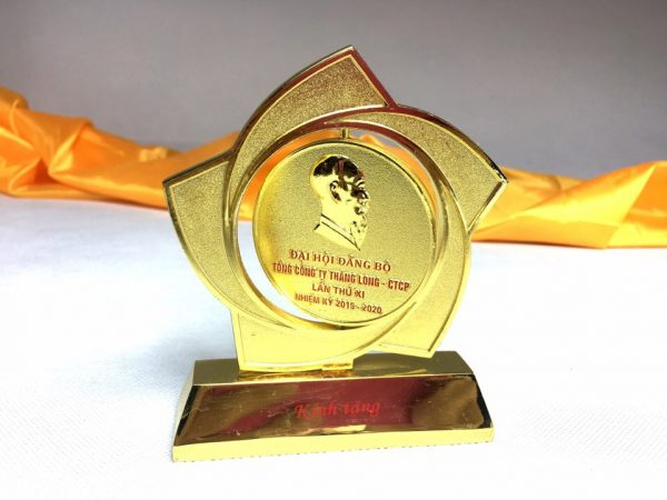 Kỷ niệm chương đúc đồng