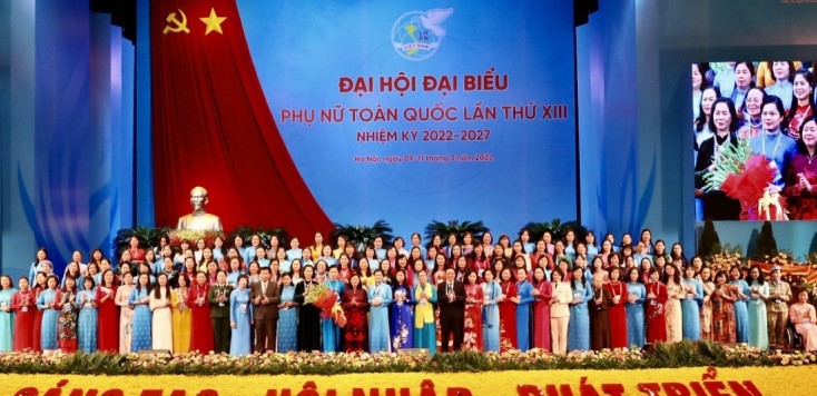 Khám phá những quà tặng đại hội phụ nữ ấn tượng