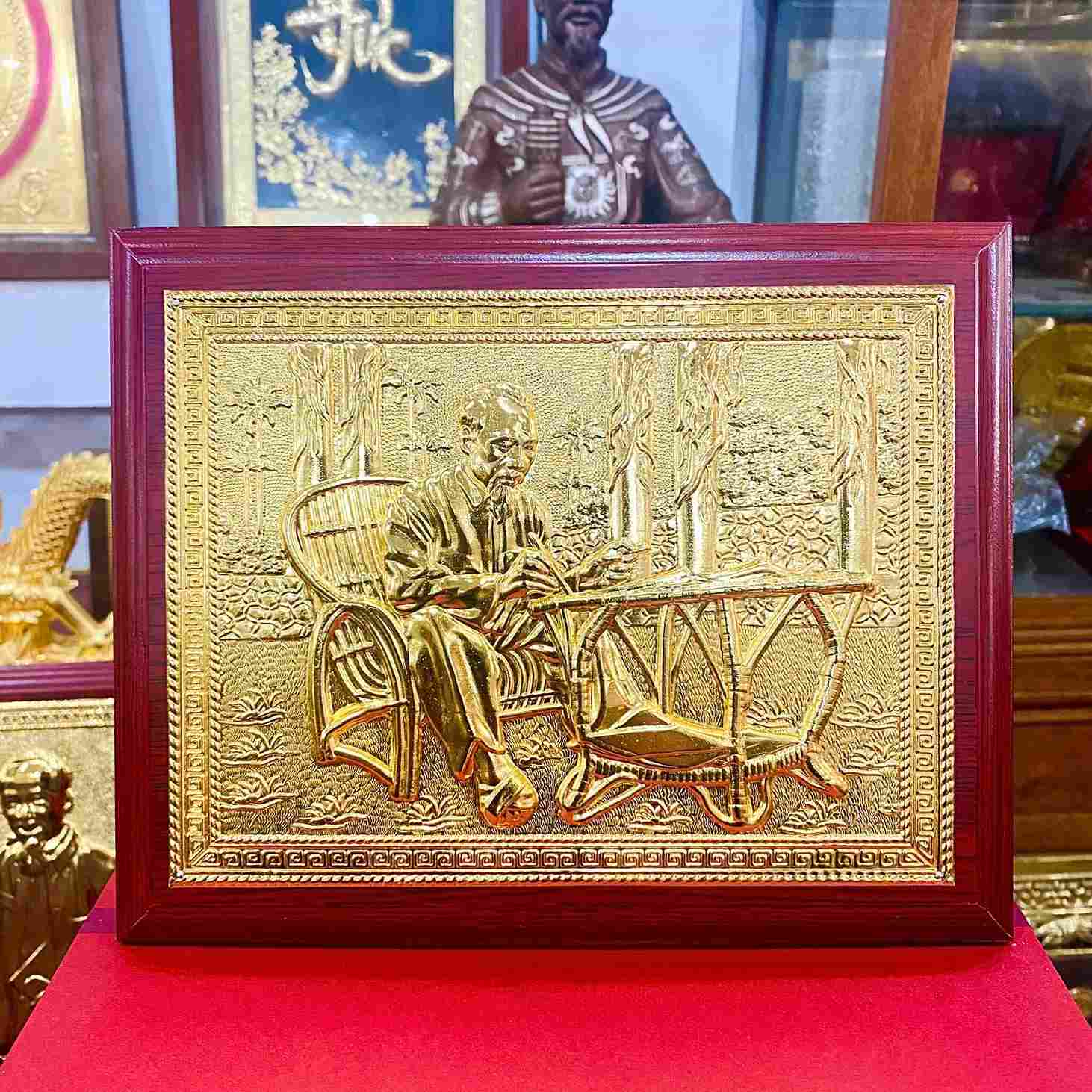 Tranh Bác Hồ dát vàng