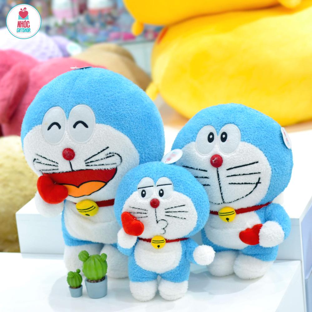 Thú bông Doraemon lông xù ôm tim - 50380