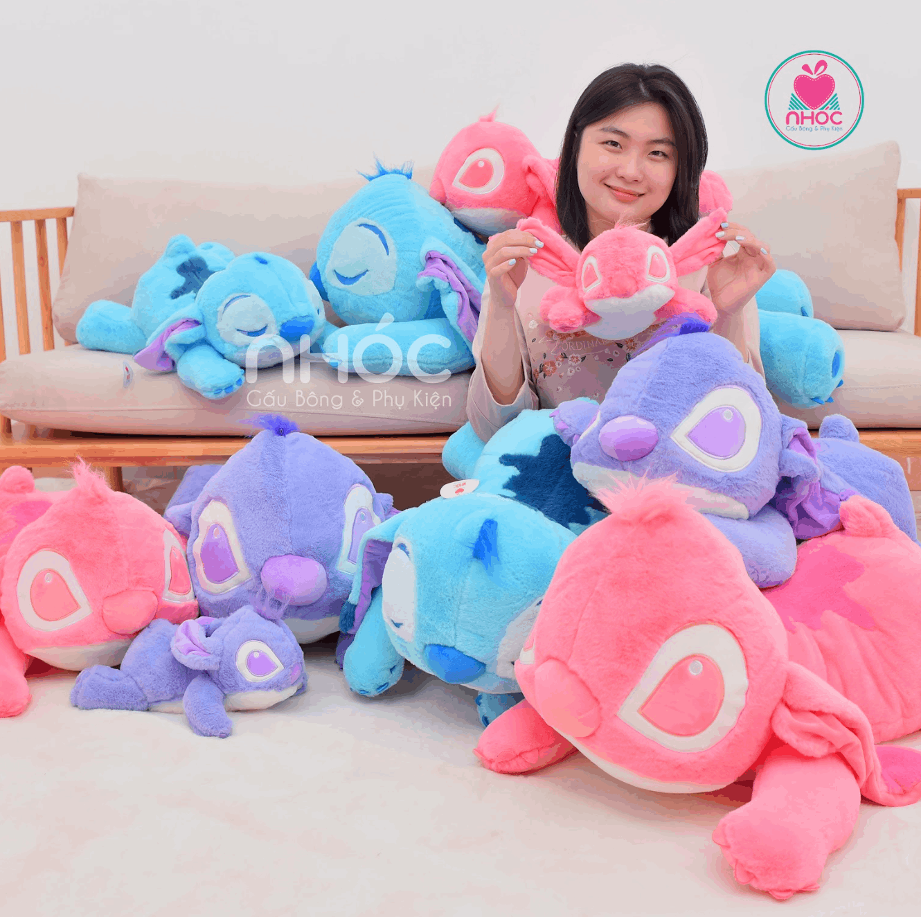 Thú bông Stitch lông xù nằm