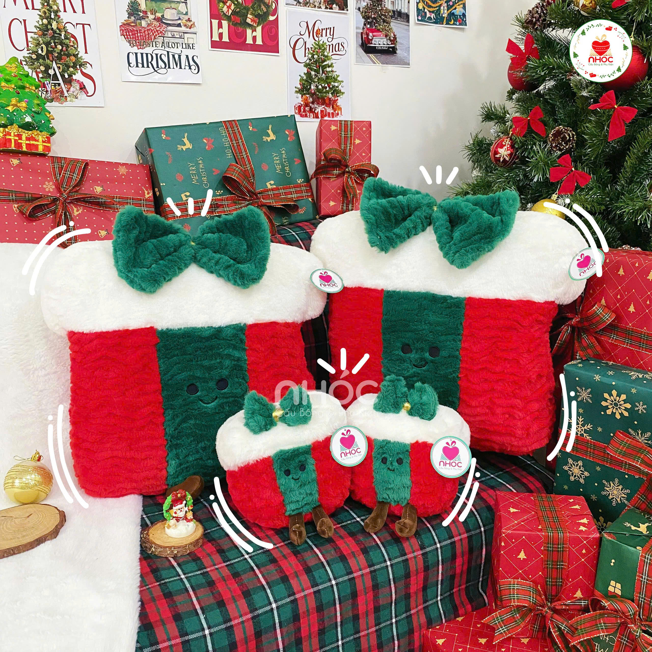 Gối bông Noel hộp quà ngồi lông xù