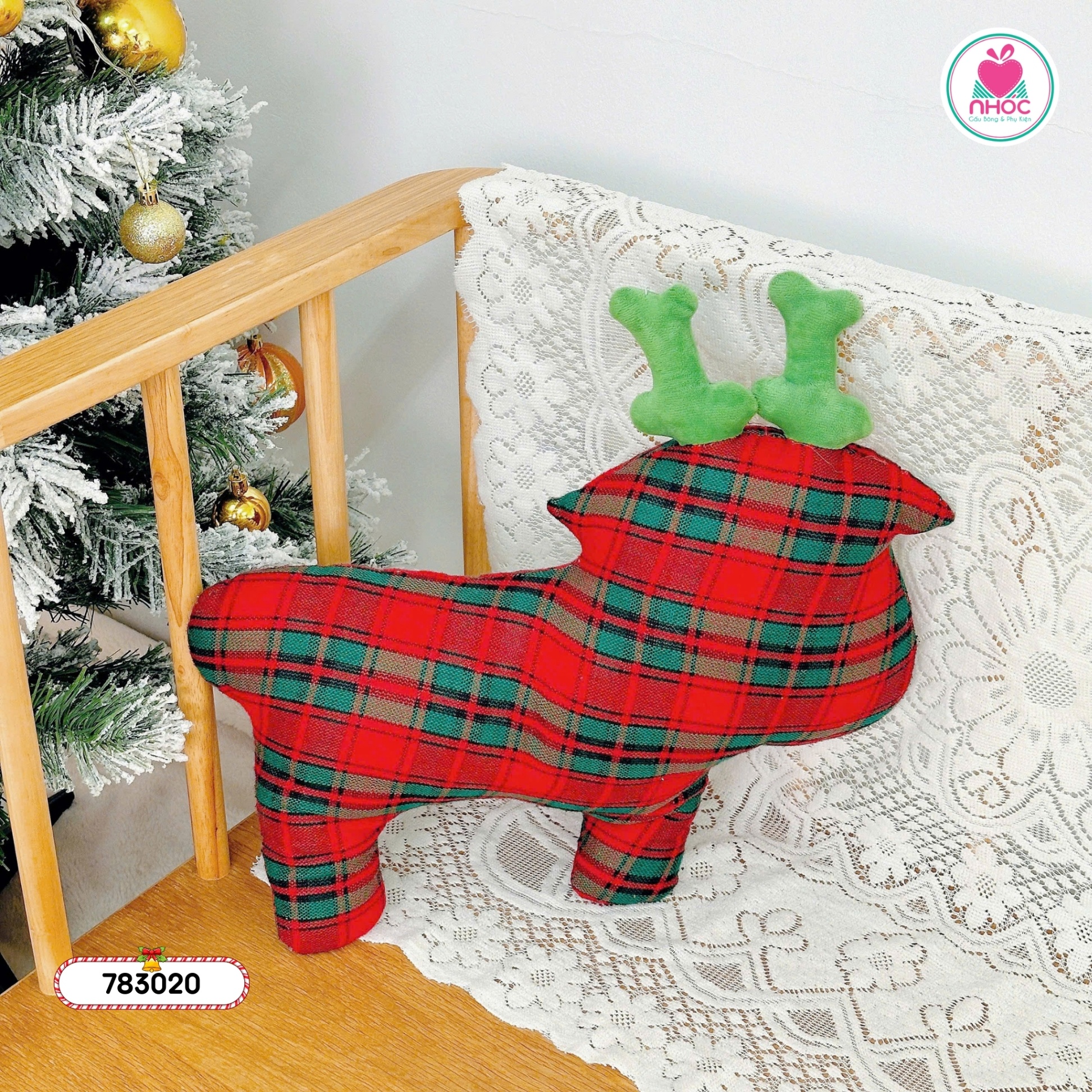 Gối bông noel thú tuần lộc sọc caro - Xanh đỏ - 50280