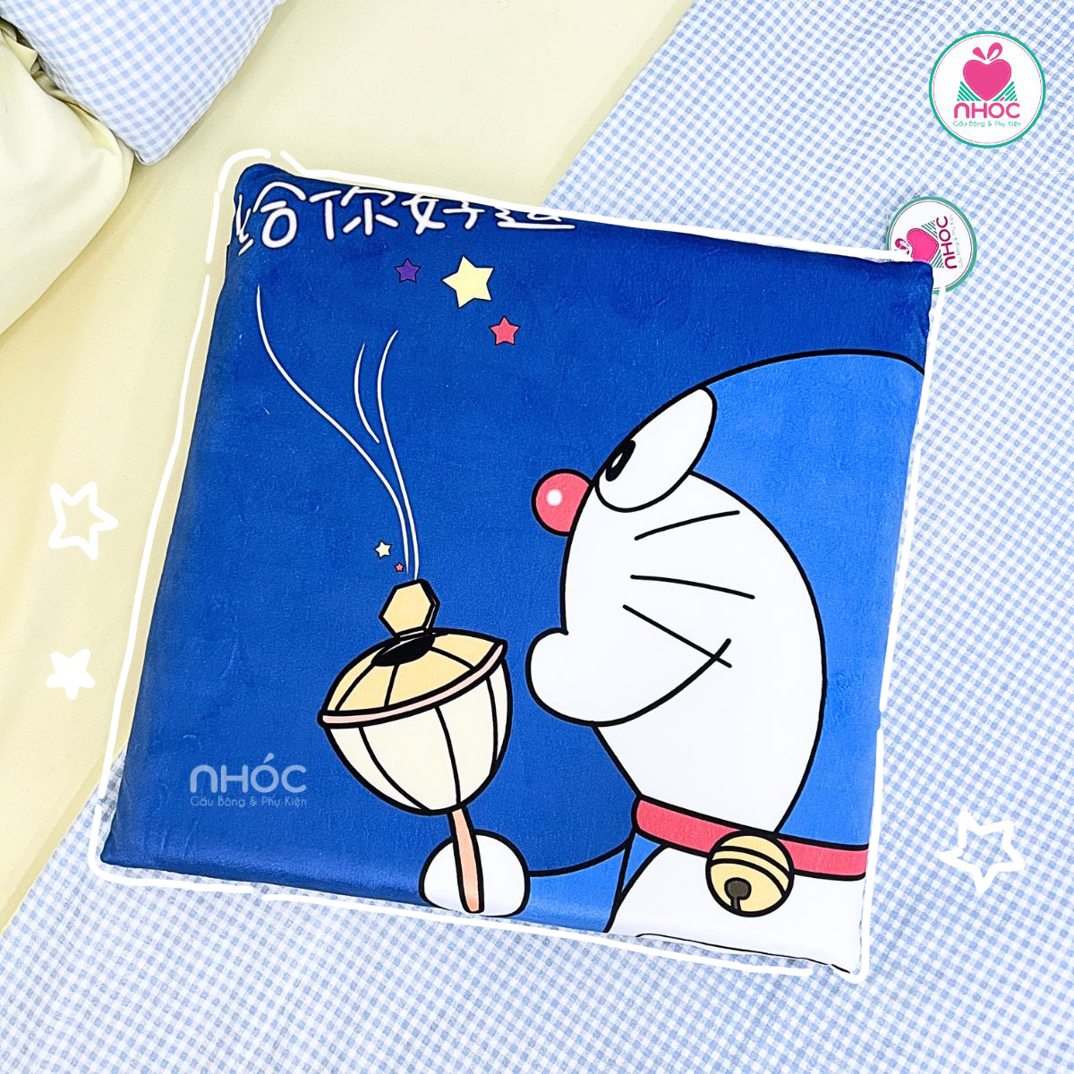 Gối tựa lưng cao su non vuông hoạ tiết Doraemon - 3022026