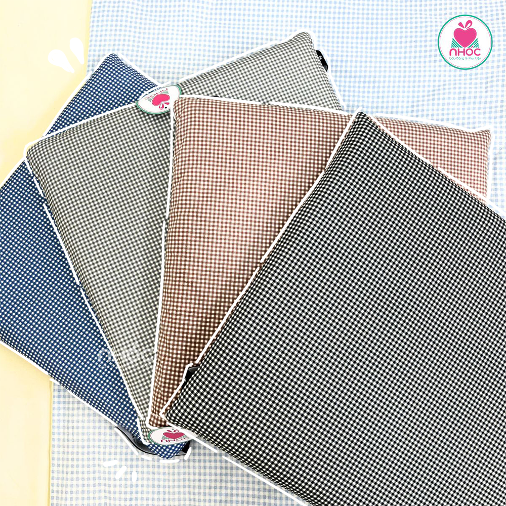 Gối tựa lưng cao su non vuông sọc caro