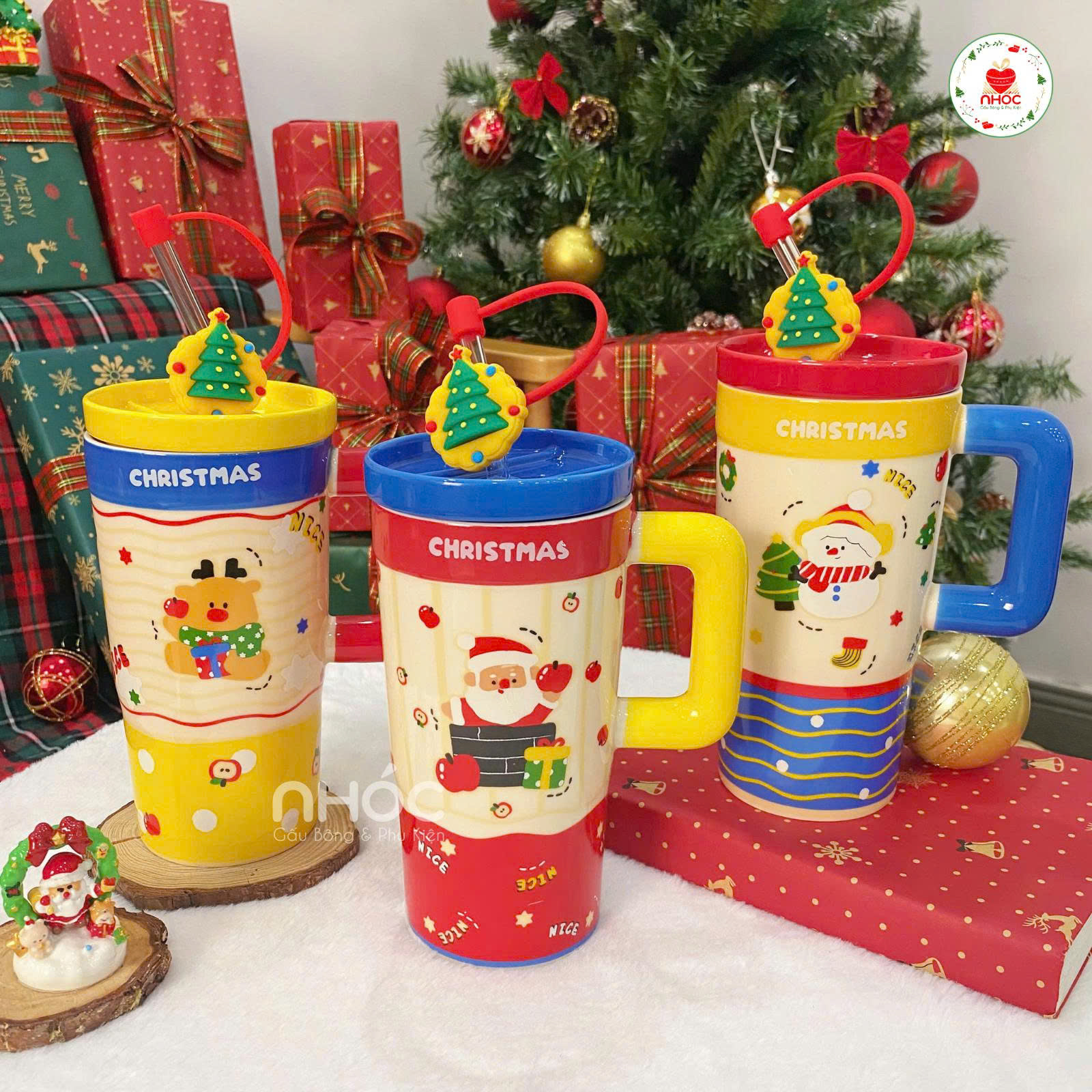 Ly sứ Noel cao họa tiết quai vuông