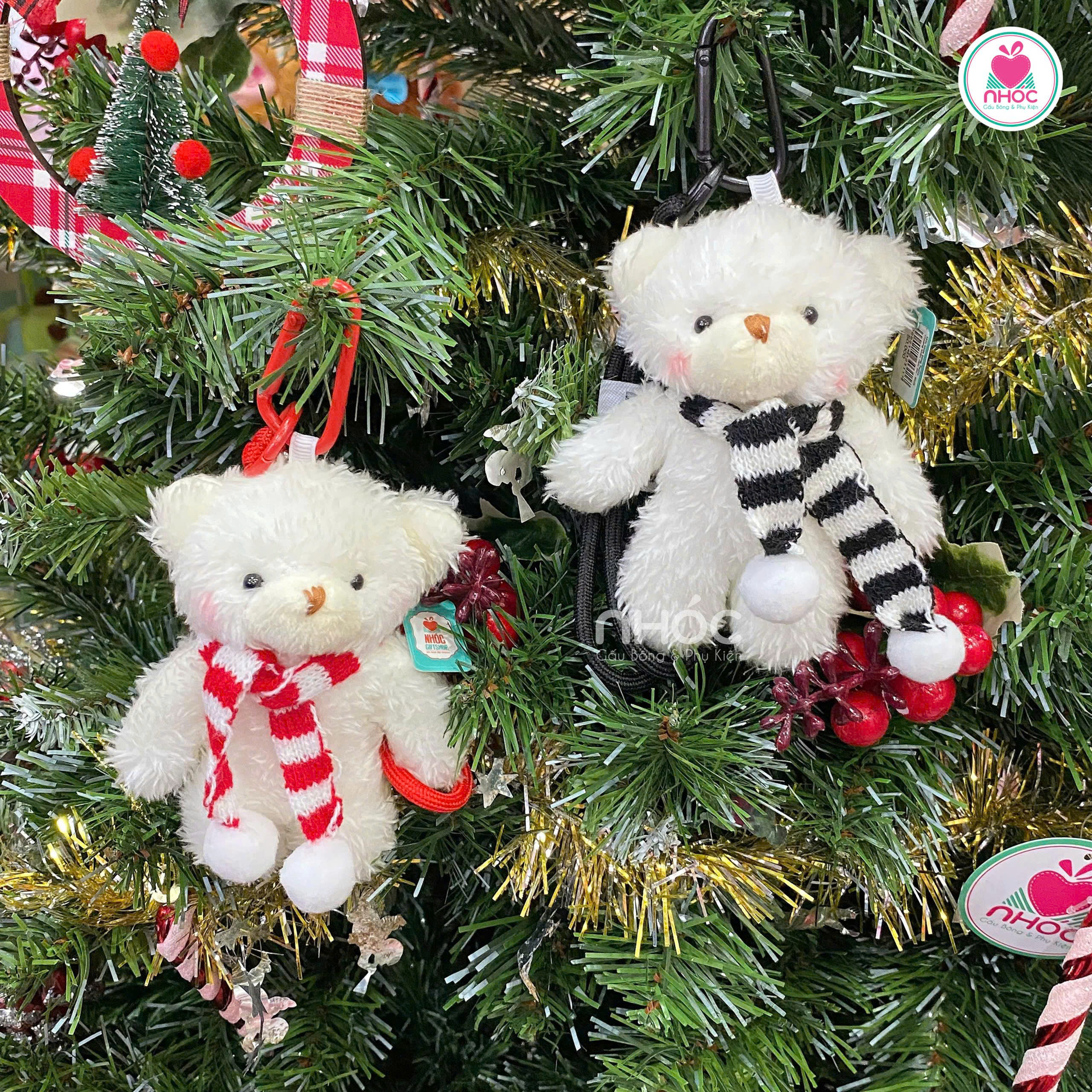 Móc khóa bông Teddy choàng khăn caro 2m - 5025