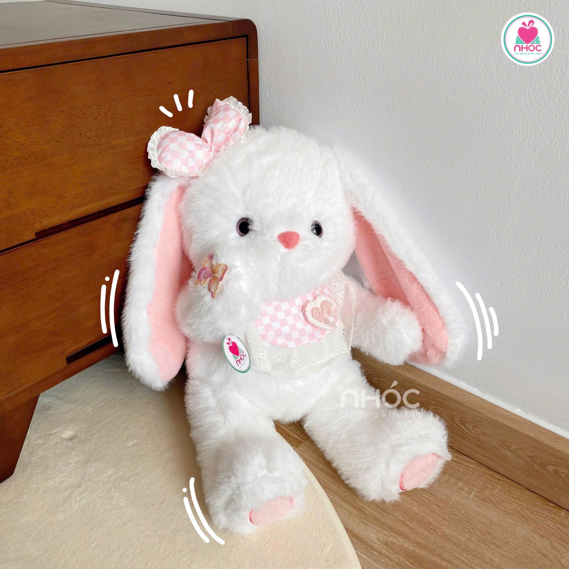 Thú bông Thỏ tay đính bướm lông xù ngồi - 8058025