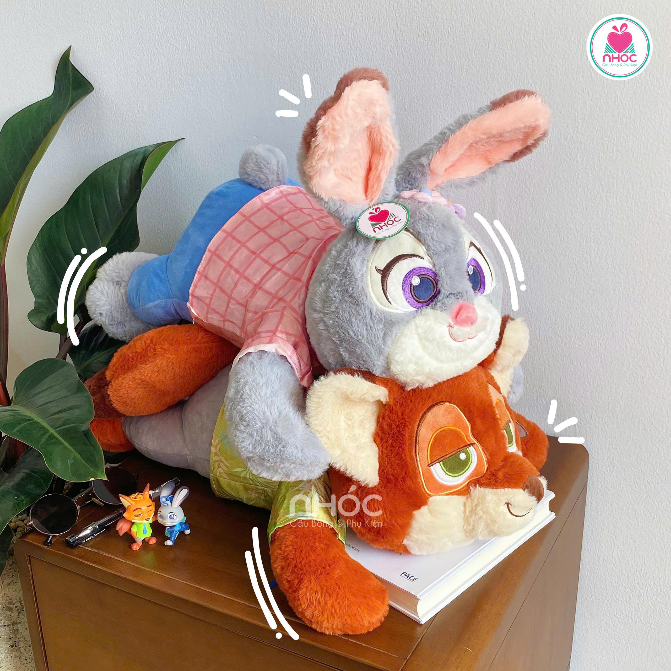 Thú bông Zootopia lông xù nằm