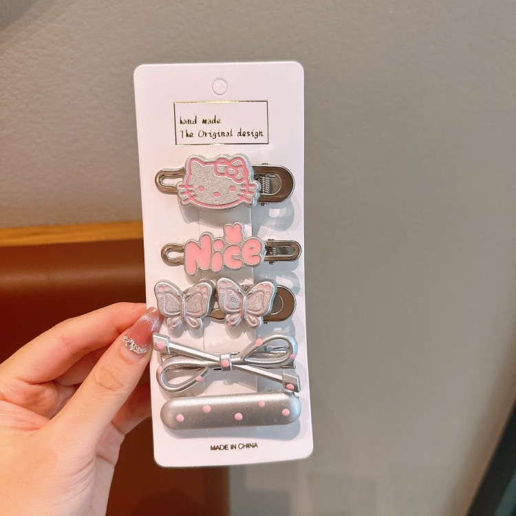 Set kẹp tóc đính charm chấm bi nhiều màu (5c)