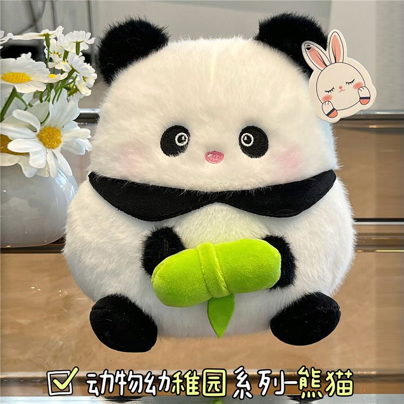 Động vật bông tròn đeo yếm