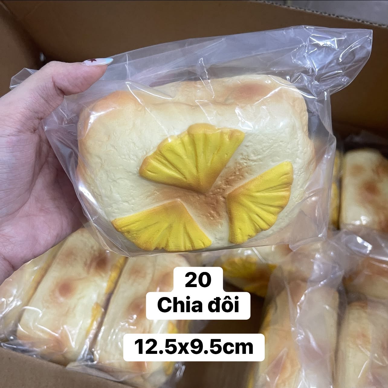 San Squishy Bánh pie dứa