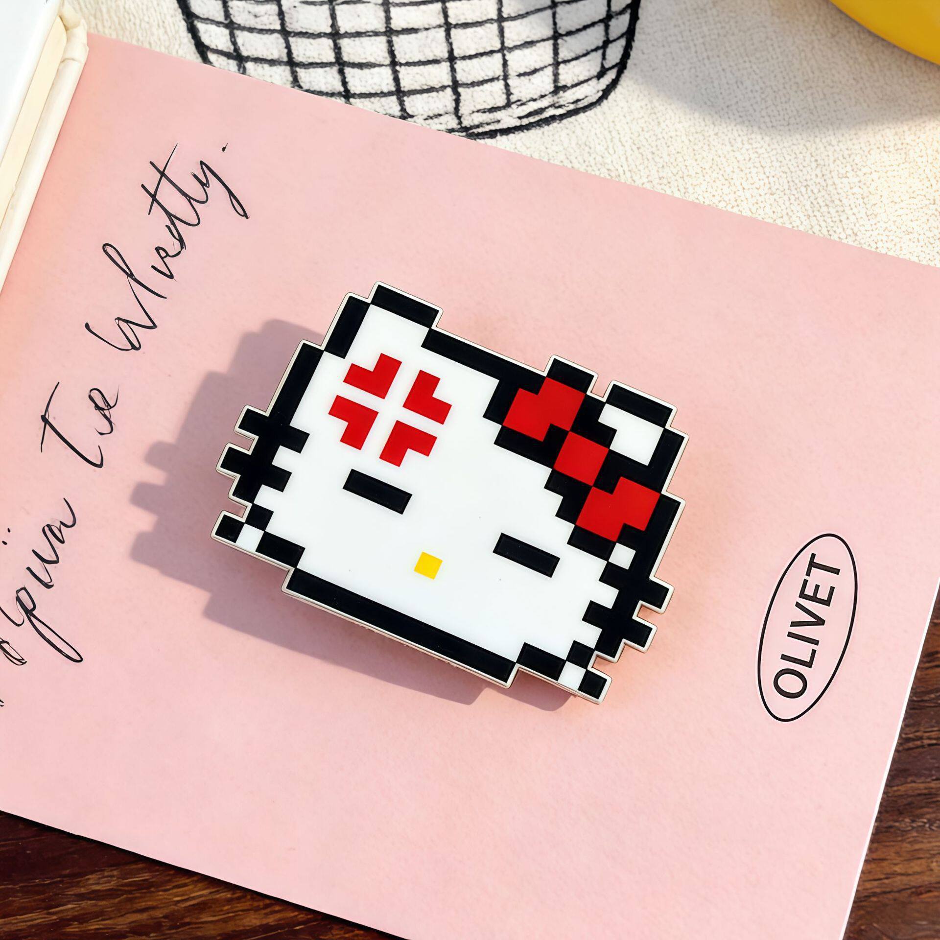 Set kẹp tóc mặt Hello Kitty pixel (2c)