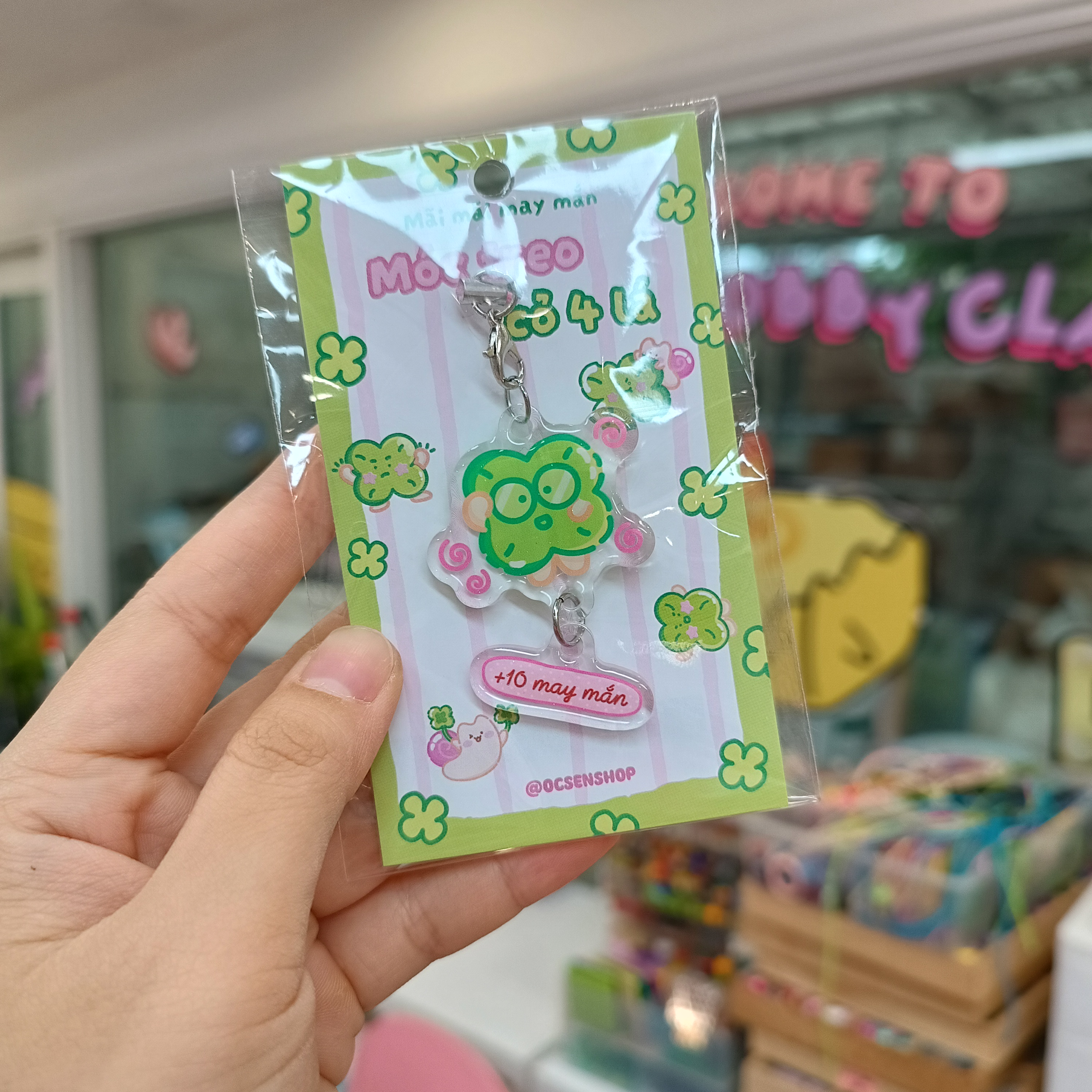 Móc treo cỏ 4 lá
