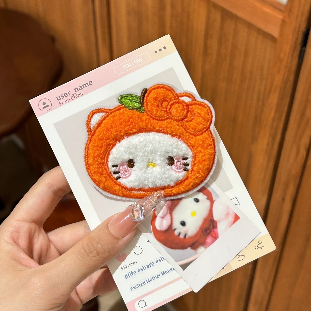 Miếng dán mái Hello Kitty cosplay trái cây (1c)