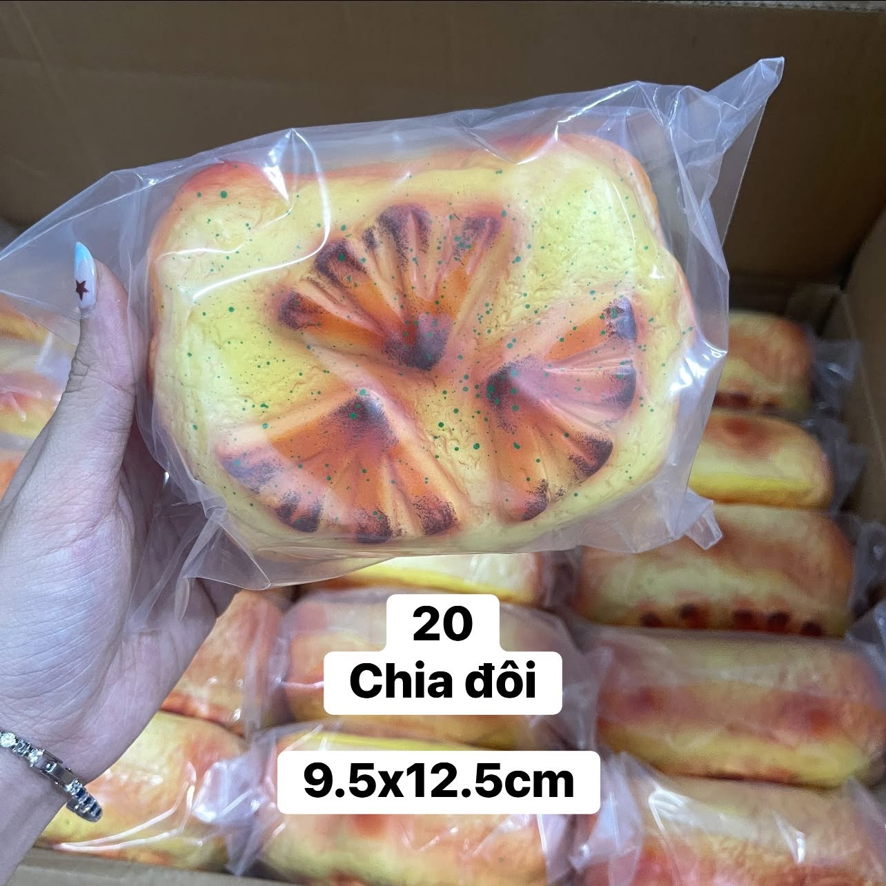 San Squishy Bánh pie dứa